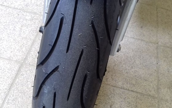 Gebrauchtmotorrad Yamaha FZS 600 Fazer - Bild 23