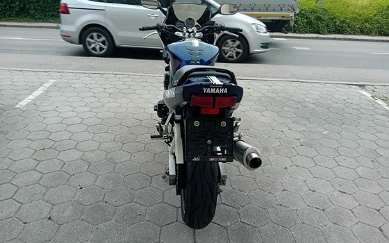 Gebrauchtmotorrad Yamaha FZS 600 Fazer - Bild 8 Gebrauchtmotorrad Yamaha FZS 600 Fazer - Bild 8