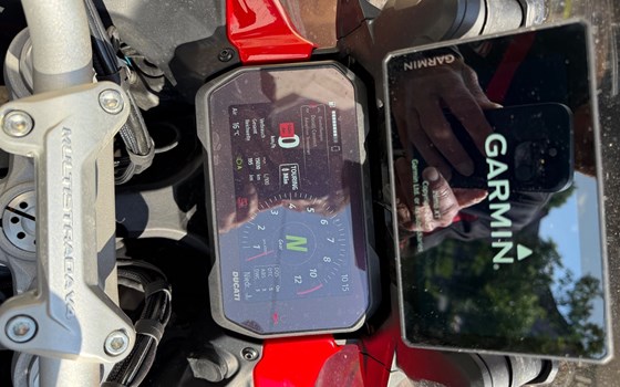 Gebrauchtmotorrad Ducati Multistrada V4 S Sport - Bild 3 Gebrauchtmotorrad Ducati Multistrada V4 S Sport - Bild 3