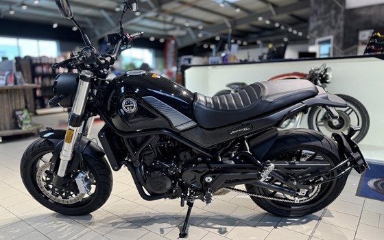 Gebrauchtmotorrad Benelli Leoncino 500 - Bild 4