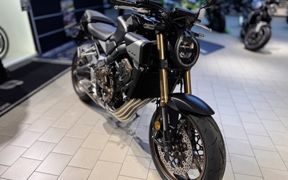 Neufahrzeug Honda CB650R E-Clutch - Bild 2