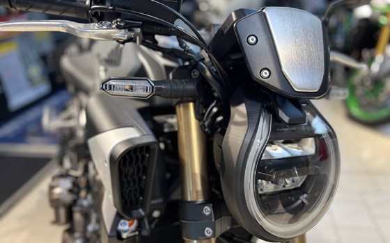 Neufahrzeug Honda CB650R E-Clutch - Bild 10