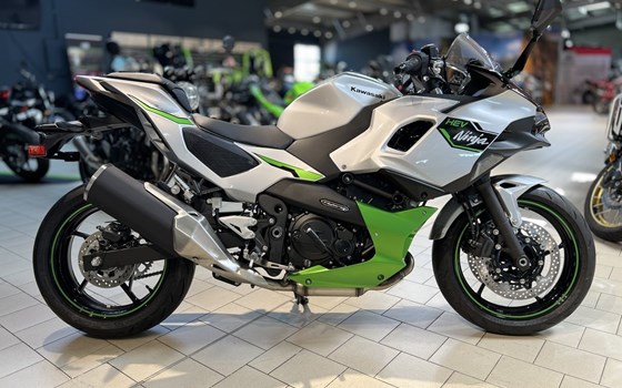 Neufahrzeug Kawasaki Ninja 7 Hybrid - Bild 1