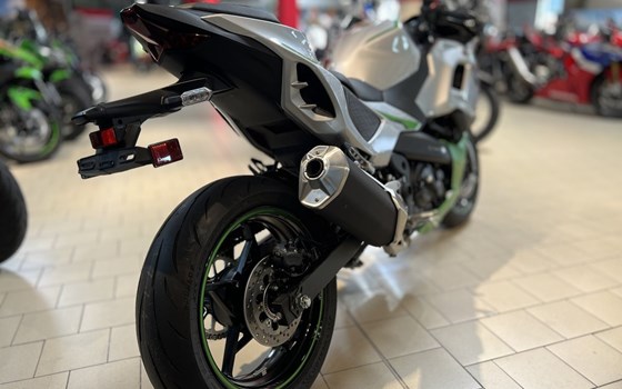 Neufahrzeug Kawasaki Ninja 7 Hybrid - Bild 6