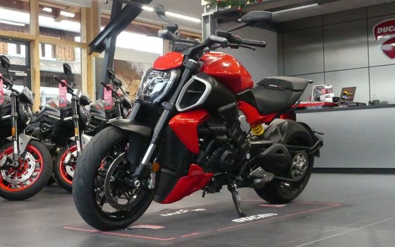 Gebrauchtmotorrad Ducati Diavel V4 - Bild 2