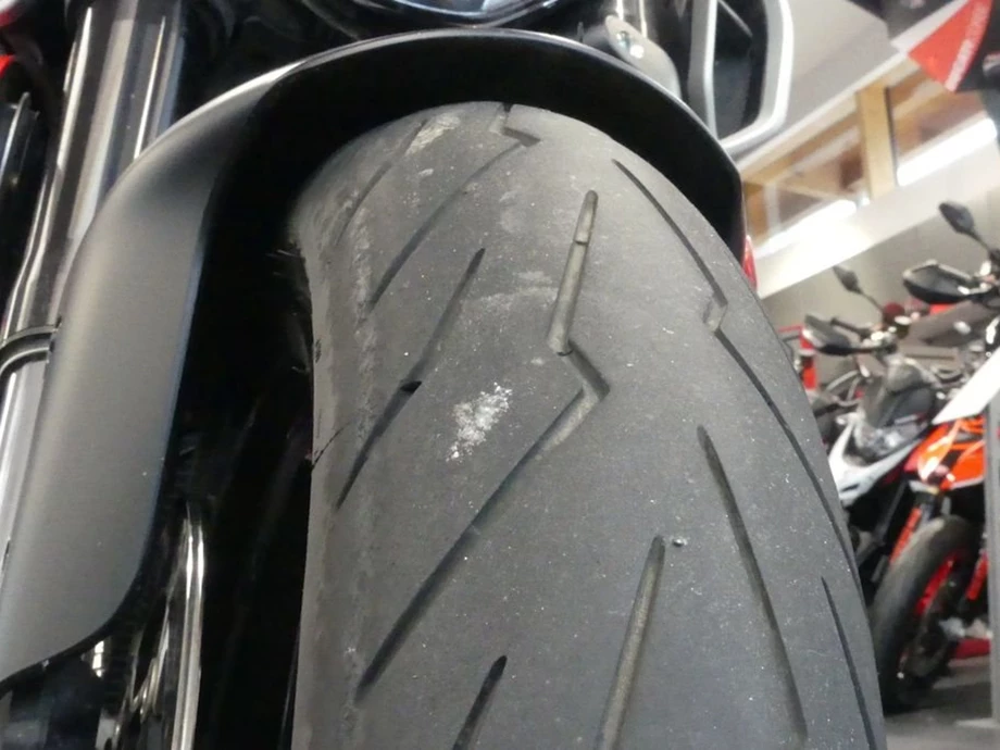 Angebot Ducati Diavel V4 Bild 3: Angebot Ducati Diavel V4