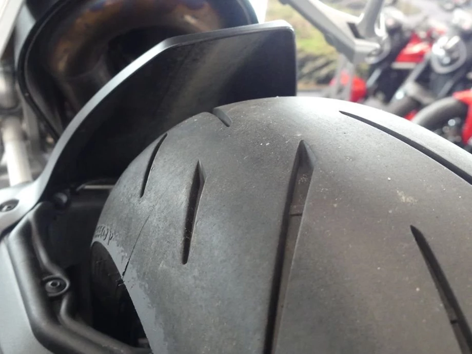 Angebot Ducati Streetfighter V2 Bild 4: Angebot Ducati Streetfighter V2