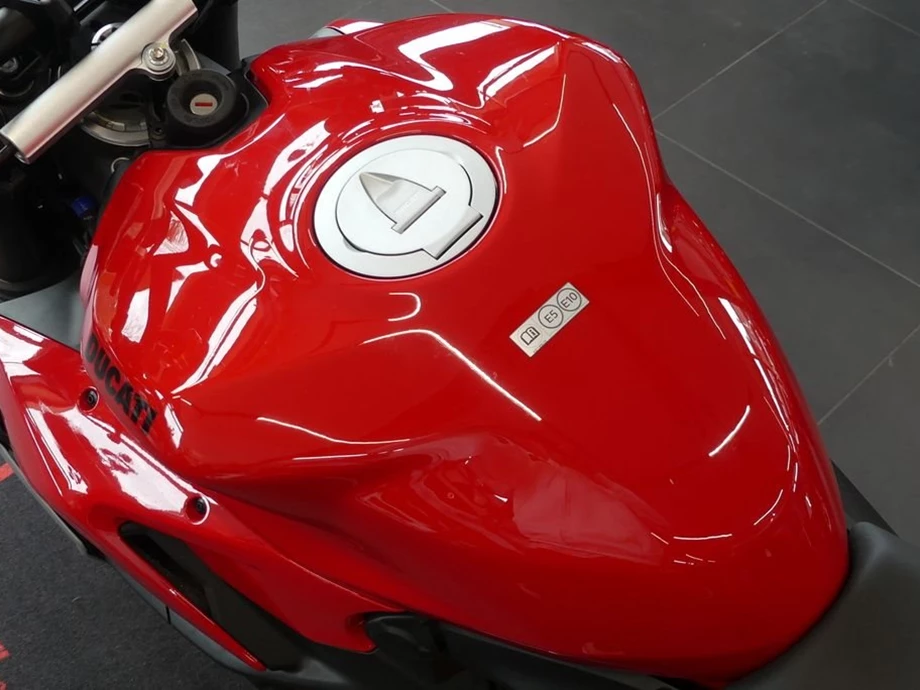 Angebot Ducati Streetfighter V2 Bild 6: Angebot Ducati Streetfighter V2