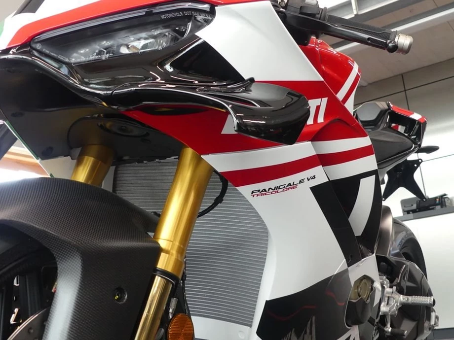 Angebot Ducati Panigale V4 Tricolore Bild 3: Angebot Ducati Panigale V4 Tricolore