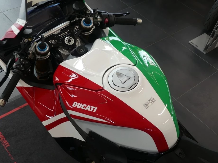 Angebot Ducati Panigale V4 Tricolore Bild 5: Angebot Ducati Panigale V4 Tricolore