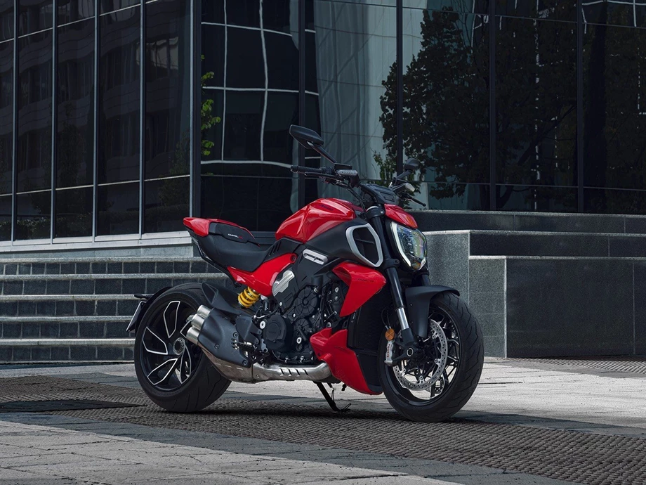 Angebot Ducati Diavel V4 Bild 14: Angebot Ducati Diavel V4