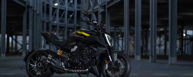 Ducati Diavel V4