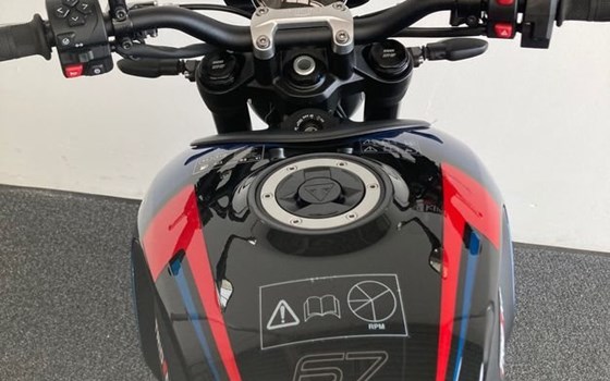 Neufahrzeug Triumph Trident 660 Triple Tribute - Bild 15 Neufahrzeug Triumph Trident 660 Triple Tribute - Bild 15