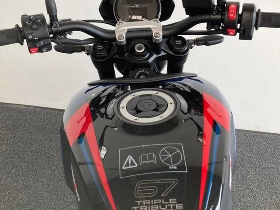 Angebot Triumph Trident 660 Triple Tribute Bild 15: Angebot Triumph Trident 660 Triple Tribute