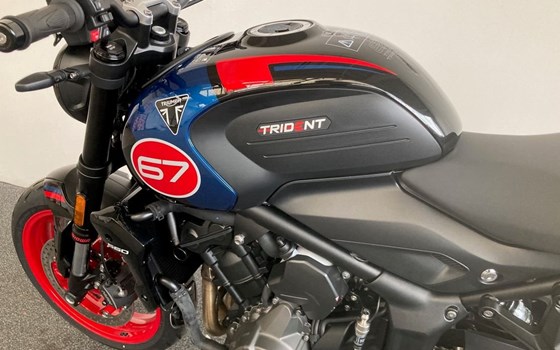 Neufahrzeug Triumph Trident 660 Triple Tribute - Bild 5 Neufahrzeug Triumph Trident 660 Triple Tribute - Bild 5