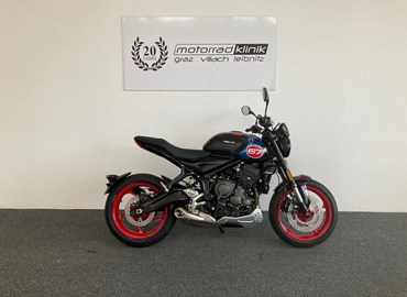Neumotorrad Triumph Trident 660 Triple Tribute