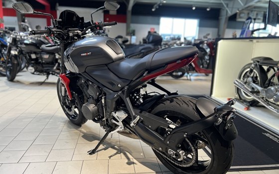 Gebrauchtmotorrad Triumph Trident 660 - Bild 4