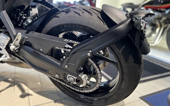 Gebrauchtmotorrad Triumph Trident 660 - Bild 9