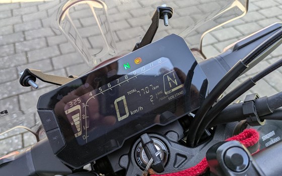 Gebrauchtmotorrad Honda CB125R - Bild 11