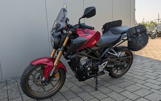 Gebrauchtmotorrad Honda CB125R - Bild 3