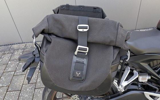 Gebrauchtmotorrad Honda CB125R - Bild 7