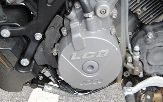 Gebrauchtmotorrad KTM 990 Supermoto T - Bild 6 Gebrauchtmotorrad KTM 990 Supermoto T - Bild 6