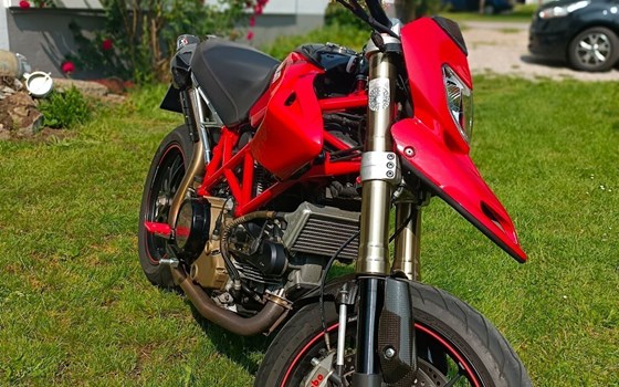 Gebrauchtmotorrad Ducati Hypermotard 1100 S - Bild 1 Gebrauchtmotorrad Ducati Hypermotard 1100 S - Bild 1
