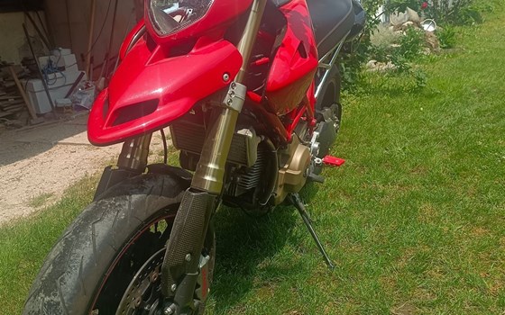 Gebrauchtmotorrad Ducati Hypermotard 1100 S - Bild 6 Gebrauchtmotorrad Ducati Hypermotard 1100 S - Bild 6
