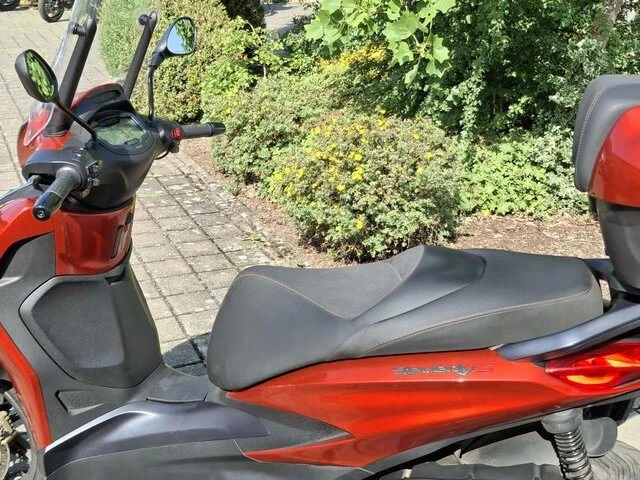 Offer Piaggio Beverly 400 S Bild 4: Offer Piaggio Beverly 400 S