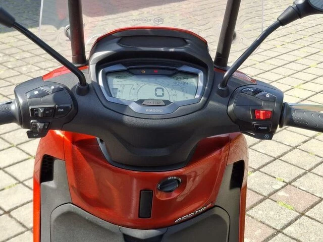 Offer Piaggio Beverly 400 S Bild 6: Offer Piaggio Beverly 400 S