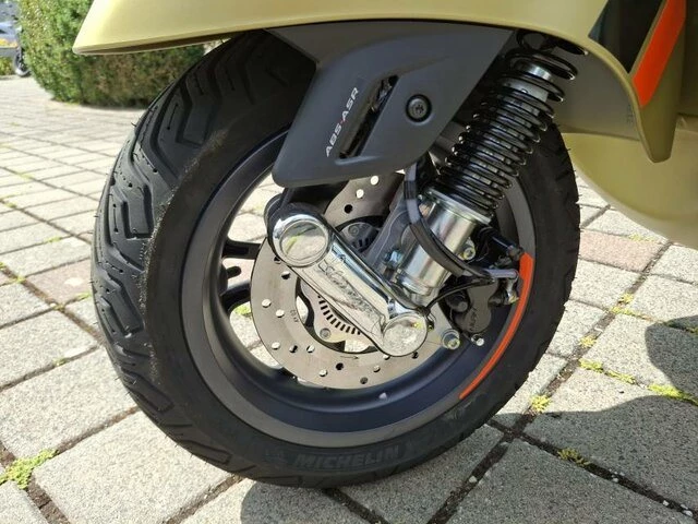 Offer Vespa GTS 125 i.e. Super Sport Bild 6: Offer Vespa GTS 125 i.e. Super Sport