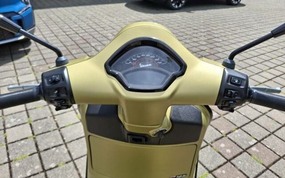 Neufahrzeug Vespa GTS 125 i.e. Super Sport - Bild 8