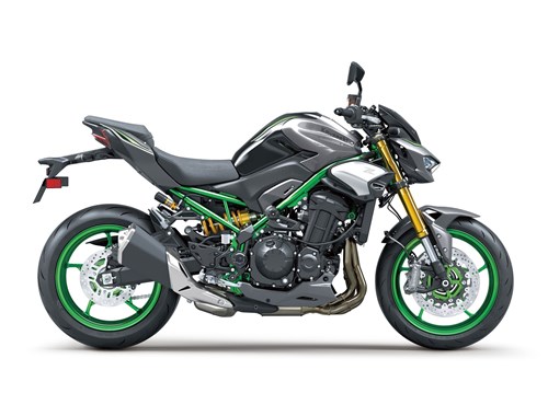 GEBRAUCHTFAHRZEUG Kawasaki Z900 SE