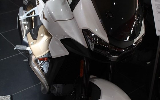 Neufahrzeug Moto Guzzi V100 Mandello - Bild 2