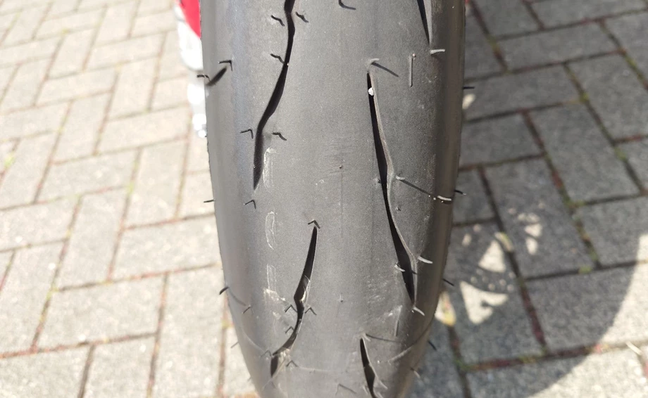 Angebot Honda CBR1000RR-R Fireblade SP Bild 14: Angebot Honda CBR1000RR-R Fireblade SP