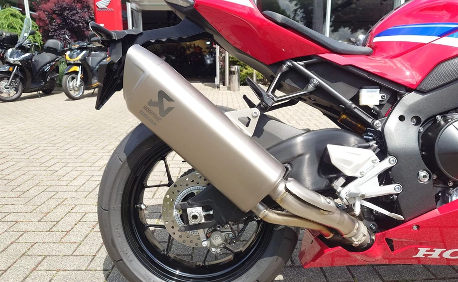 Angebot Honda CBR1000RR-R Fireblade SP Bild 2: Angebot Honda CBR1000RR-R Fireblade SP