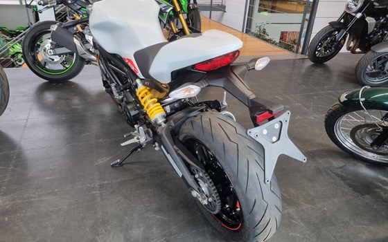 Gebrauchtmotorrad Ducati Monster 797 - Bild 4