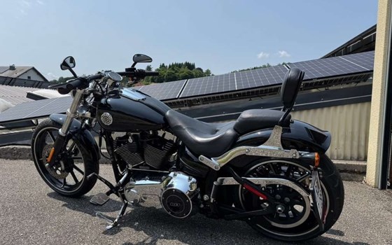 Gebrauchtmotorrad Harley-Davidson Softail Breakout FXSB - Bild 5 Gebrauchtmotorrad Harley-Davidson Softail Breakout FXSB - Bild 5
