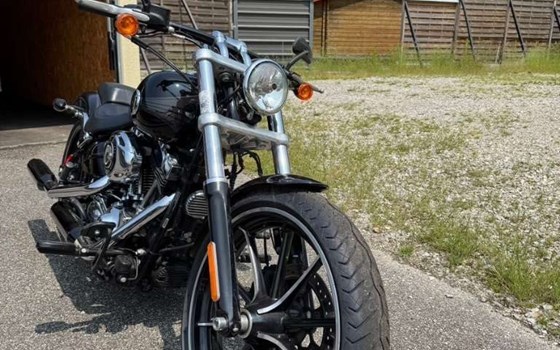 Gebrauchtmotorrad Harley-Davidson Softail Breakout FXSB - Bild 9 Gebrauchtmotorrad Harley-Davidson Softail Breakout FXSB - Bild 9