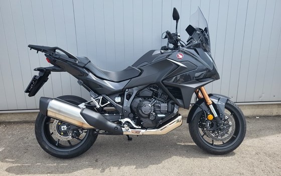 Gebrauchtmotorrad Honda NT1100 DCT Electronic Suspension - Bild 1 Gebrauchtmotorrad Honda NT1100 DCT Electronic Suspension - Bild 1