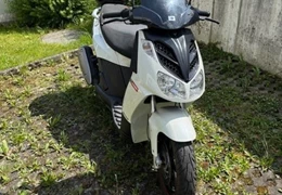Gebrauchte Derbi Rambla 300 i.e. Gebrauchte Derbi Rambla 300 i.e.