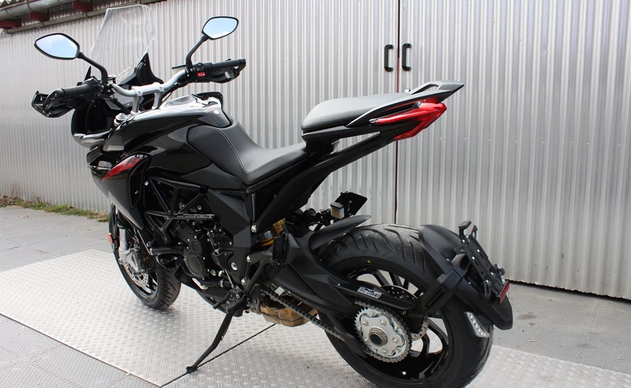 Angebot MV Agusta Turismo Veloce 800 R Bild 6: Angebot MV Agusta Turismo Veloce 800 R