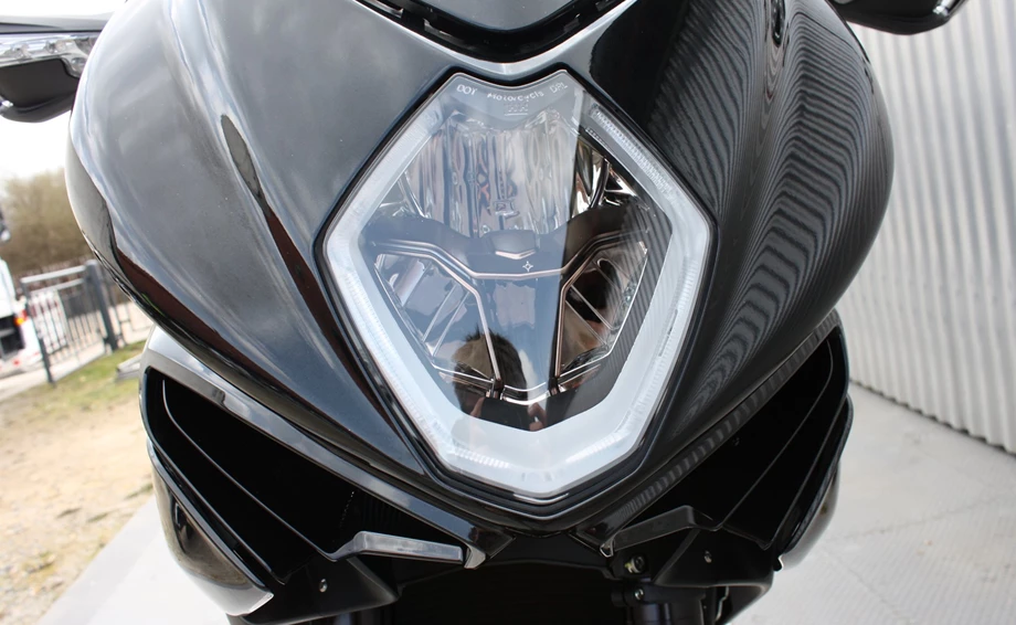 Angebot MV Agusta Turismo Veloce 800 R Bild 9: Angebot MV Agusta Turismo Veloce 800 R
