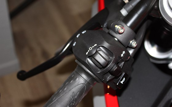 Neufahrzeug MV Agusta Superveloce 800 - Bild 5