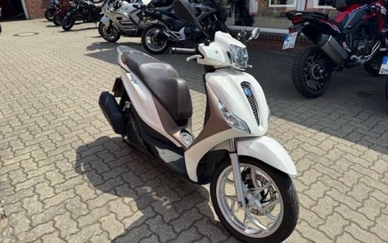 Gebrauchtmotorrad Piaggio Medley 125 ie IGET - Bild 2