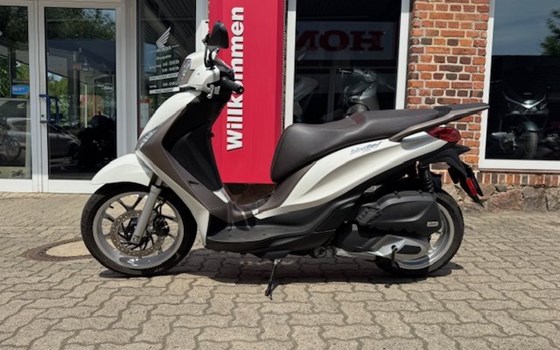 Gebrauchtmotorrad Piaggio Medley 125 ie IGET - Bild 5