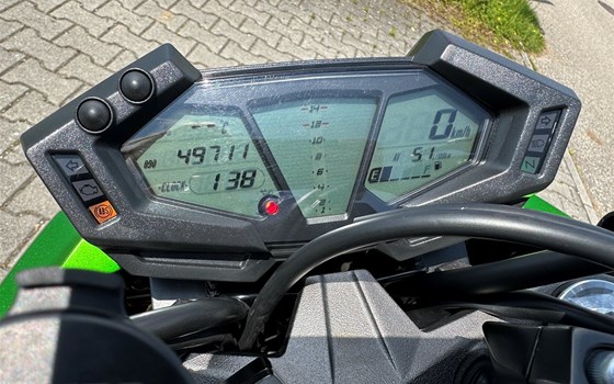 Gebrauchtmotorrad Kawasaki Z 800 - Bild 5 Gebrauchtmotorrad Kawasaki Z 800 - Bild 5