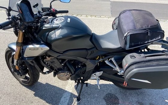 Gebrauchtmotorrad Honda CBR650R - Bild 1 Gebrauchtmotorrad Honda CBR650R - Bild 1