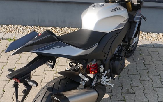 Neufahrzeug Aprilia Tuono V4 1100 Factory - Bild 23