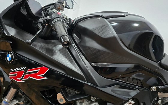 Gebrauchtmotorrad BMW S 1000 RR - Bild 12